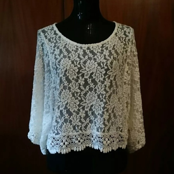 Lovely 153 Cream Lace Crop Top Size Medium - Picture 1 of 8